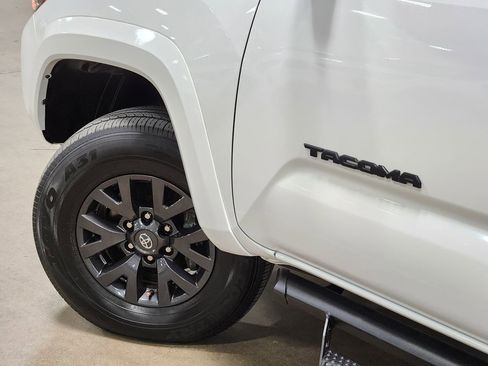 Used 2023 Toyota Tacoma SR5 w/ Technology Package image 23