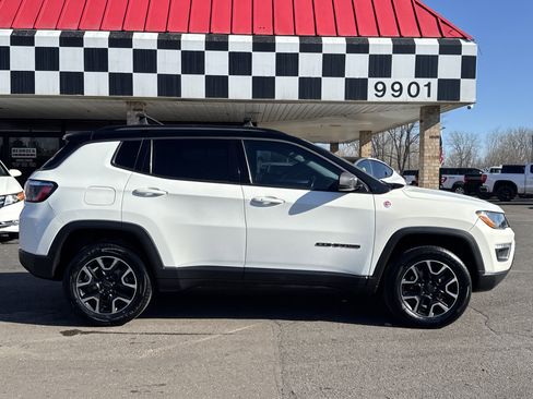 Used 2019 Jeep Compass Trailhawk image 8