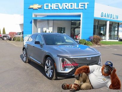 Used 2024 Cadillac Lyriq Luxury w/ LPO, Floor Liner Package