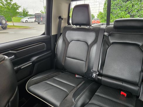 Used 2022 RAM 1500 Laramie AWD/4WD image 12