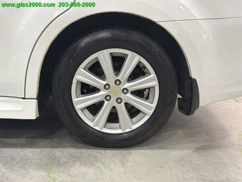 Used 2012 Subaru Legacy 2.5i Premium AWD/4WD image 16
