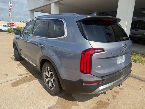 Used 2020 Kia Telluride EX w/ Towing Package AWD/4WD image 8