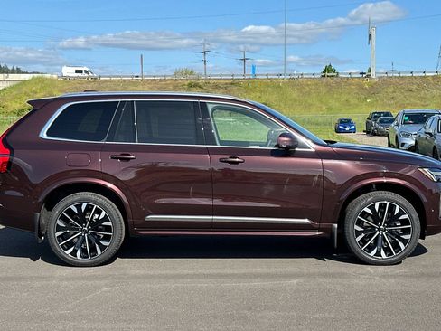New 2026 Volvo XC90 B6 Plus w/ Protection Package Premier AWD/4WD image 2