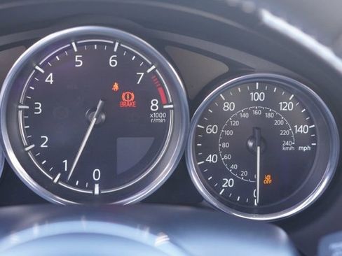 Used 2025 MAZDA MX-5 Miata Club w/ Weather Package RWD image 18