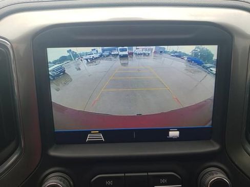 Used 2021 Chevrolet Silverado 1500 LT w/ Z71 Off-Road Package AWD/4WD image 25