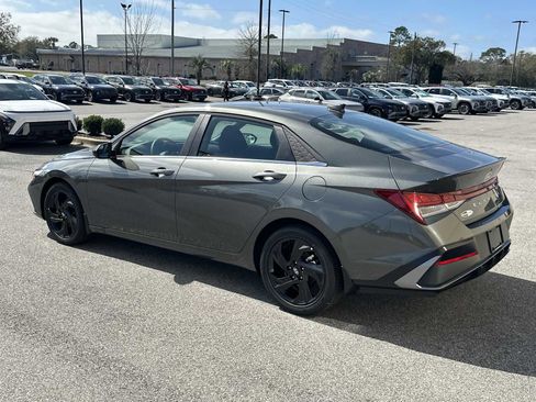 New 2026 Hyundai Elantra SEL Sport Premium FWD image 4