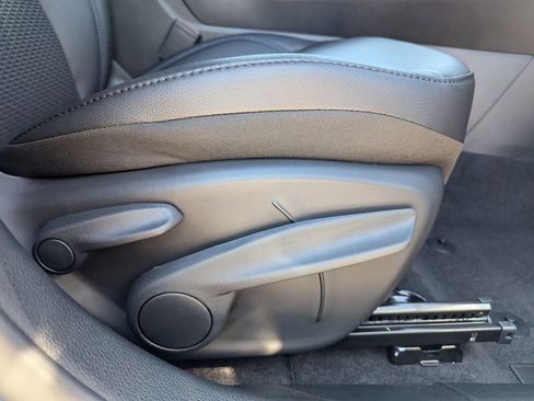 New 2026 Jeep Compass Latitude image 36