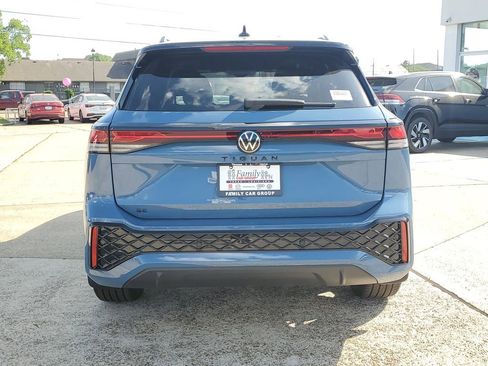 New 2026 Volkswagen Tiguan SE R-Line FWD image 5