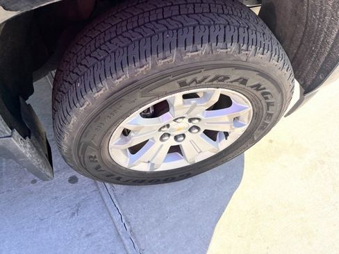 Used 2019 Chevrolet Colorado LT image 15