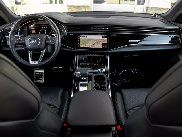 Used 2024 Audi RS Q8 w/ Executive Package AWD/4WD image 20