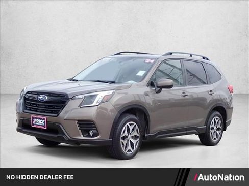 Used 2024 Subaru Forester Premium AWD/4WD image 1