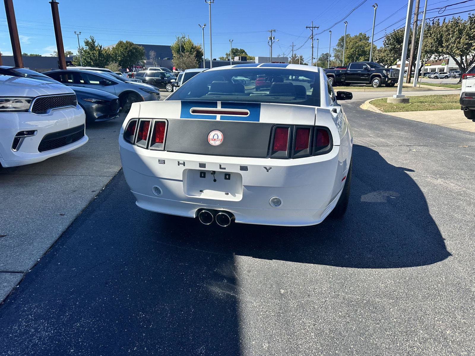 Used 2011 Ford Mustang GT Premium w/ Security Pkg RWD image 30
