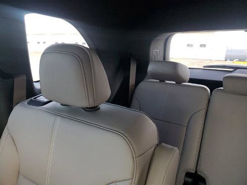 New 2026 GMC Acadia Elevation w/ Elevation Premium Package image 13