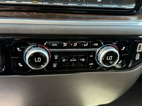 Used 2025 GMC Sierra 1500 SLT image 22