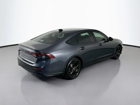 Used 2025 Honda Accord SE image 7