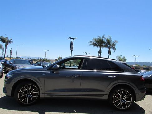 Used 2019 Audi Q8 Prestige AWD/4WD image 4
