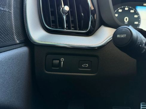 Used 2019 Volvo XC60 T5 R-Design w/ Protection Package image 56