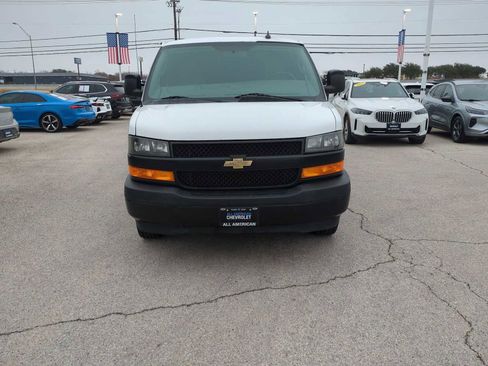 Used 2022 Chevrolet Express 2500 Extended w/ Driver Convenience Package image 3