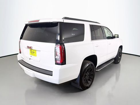 Used 2017 GMC Yukon SLT AWD/4WD image 6