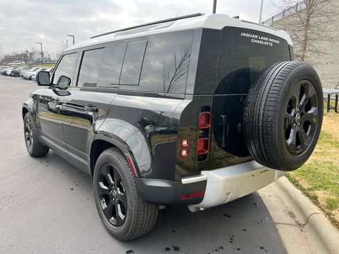 Used 2025 Land Rover Defender 110 S image 5