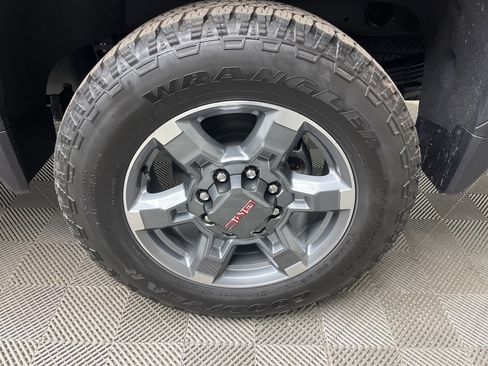 New 2026 GMC Sierra 2500 SLT w/ SLT Premium Package image 4