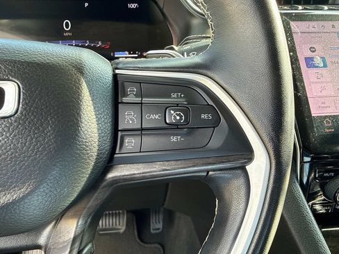 Used 2022 Jeep Grand Cherokee Limited RWD image 26