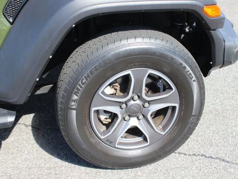 Used 2021 Jeep Wrangler Unlimited Sport image 31