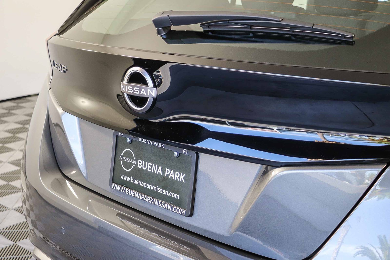 Used 2025 Nissan Leaf S FWD image 10