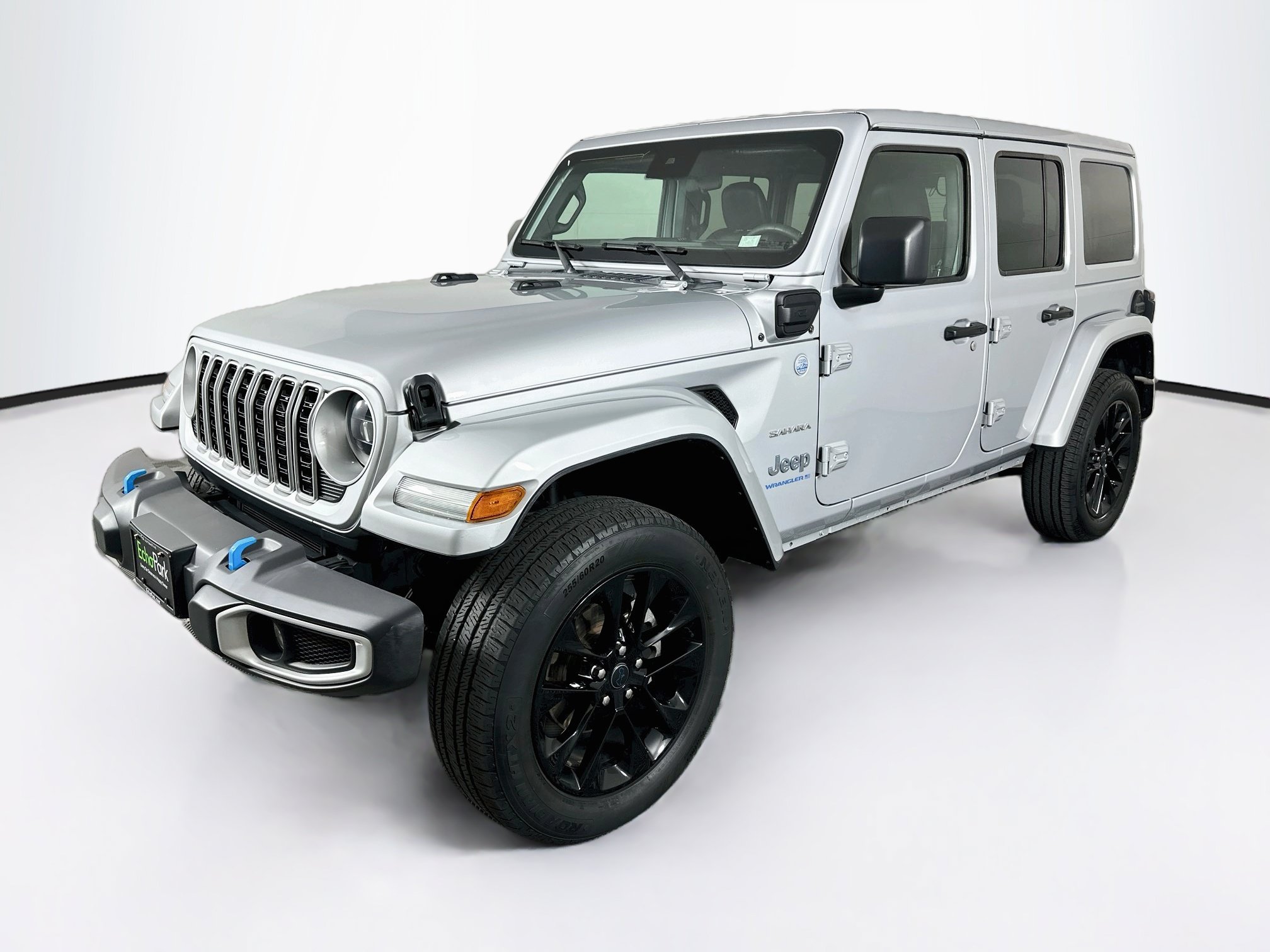 Used 2024 Jeep Wrangler Unlimited Sahara w/ Safety Group AWD/4WD image 3