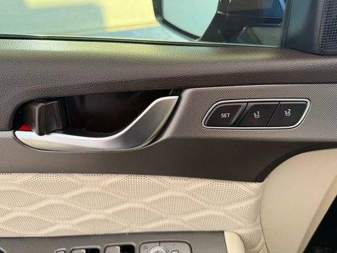 Used 2021 Hyundai Palisade Calligraphy image 44