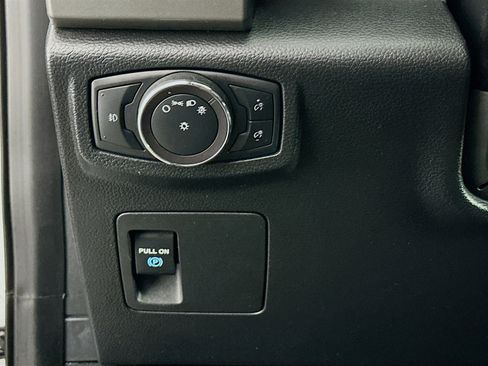 Used 2019 Ford Expedition XLT w/ Equipment Group 201A image 16