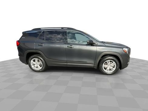 Used 2018 GMC Terrain SLE w/ Driver Convenience Package image 9