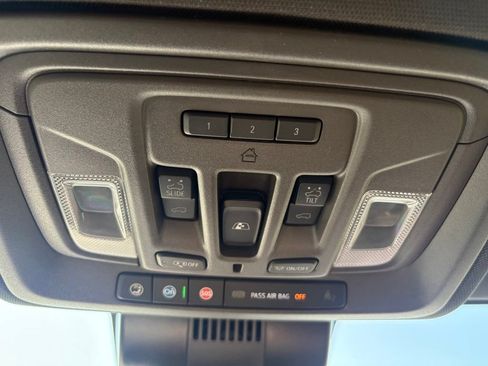 Used 2024 GMC Sierra 1500 Denali w/ Technology Package AWD/4WD image 41