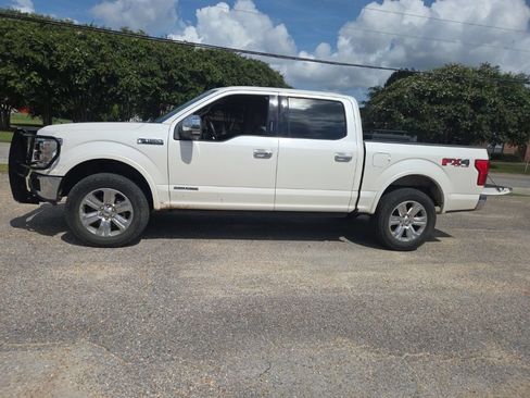 Used 2018 Ford F150 Lariat w/ Equipment Group 502A Luxury AWD/4WD image 7