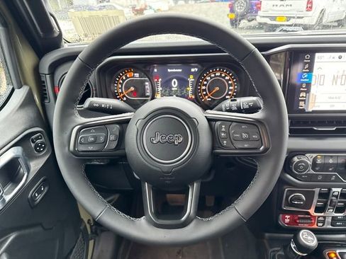 New 2026 Jeep Wrangler Unlimited Rubicon image 18