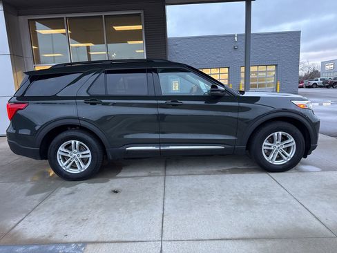 Certified 2023 Ford Explorer XLT w/ Equipment Group 202A image 9