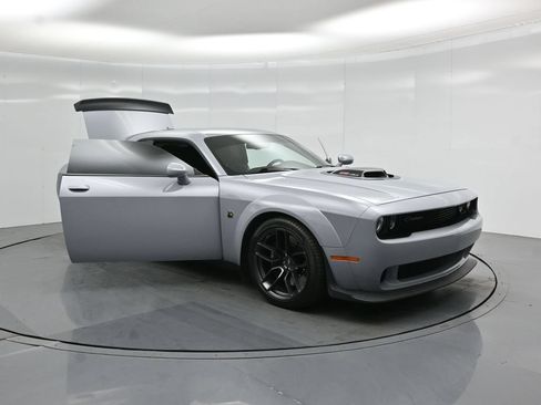 Used 2021 Dodge Challenger R/T Scat Pack RWD image 31