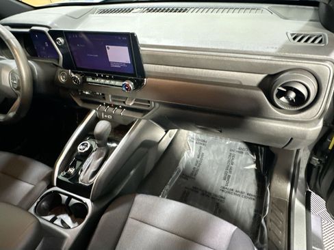 Used 2023 Chevrolet Colorado Trail Boss w/ Advanced Trailering Package image 34