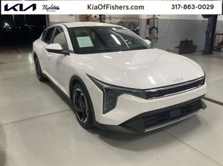 Used 2025 Kia K4 EX image 1