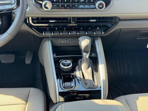 New 2026 Chevrolet Colorado ZR2 w/ Technology Package image 9