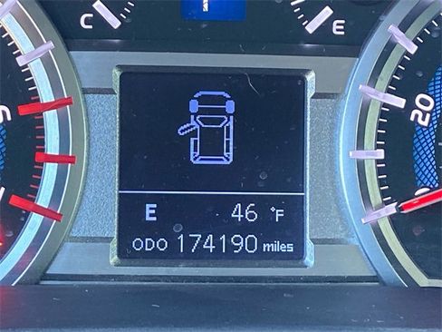 Used 2016 Toyota 4Runner SR5 image 25