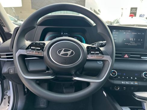 New 2026 Hyundai Elantra Blue image 18