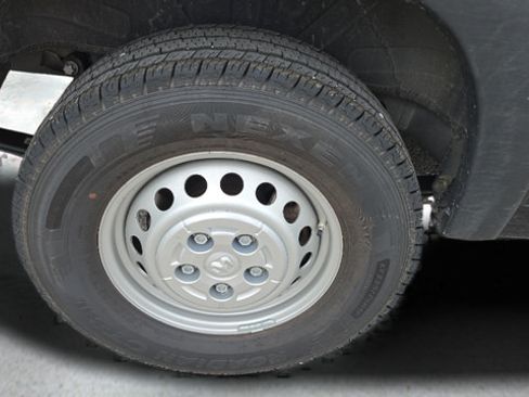 Used 2025 RAM ProMaster 2500 FWD image 19