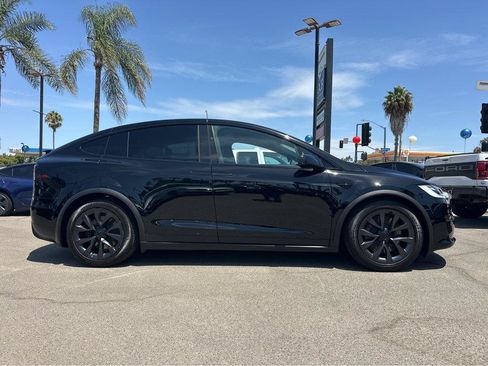 Used 2022 Tesla Model X AWD/4WD image 37