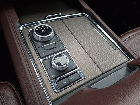 Certified 2024 Ford Expedition Limited image 16