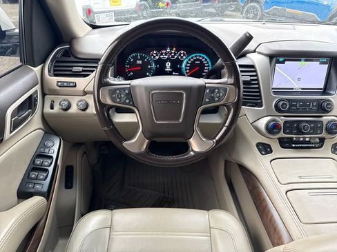 Used 2019 GMC Yukon Denali w/ Denali Ultimate Package image 20