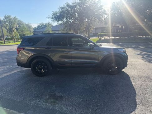 Used 2020 Ford Explorer ST w/ Premium Technology Package AWD/4WD image 7