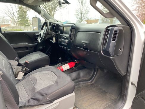 Used 2017 Chevrolet Silverado 3500 W/T image 19