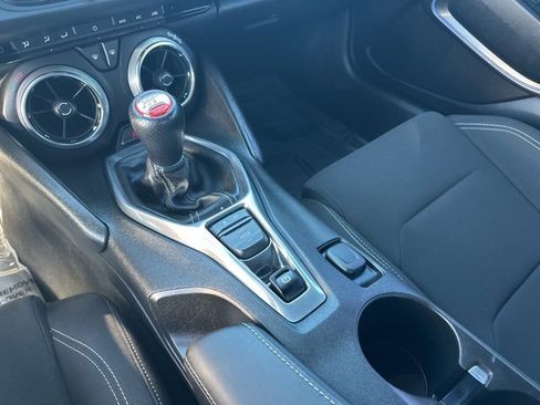 Used 2017 Chevrolet Camaro SS image 22