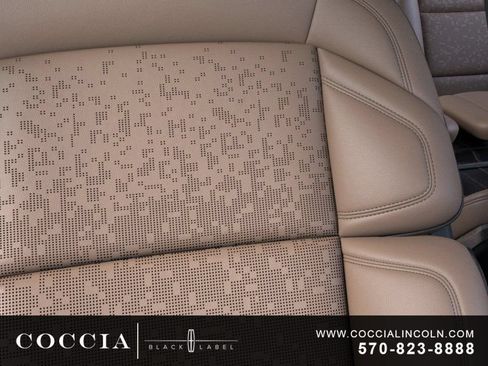 New 2026 Lincoln Navigator Black Label AWD/4WD image 16